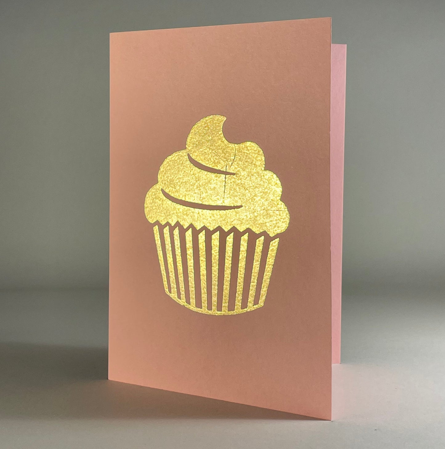 Love 29 - Cupcake on Pink Lemonade