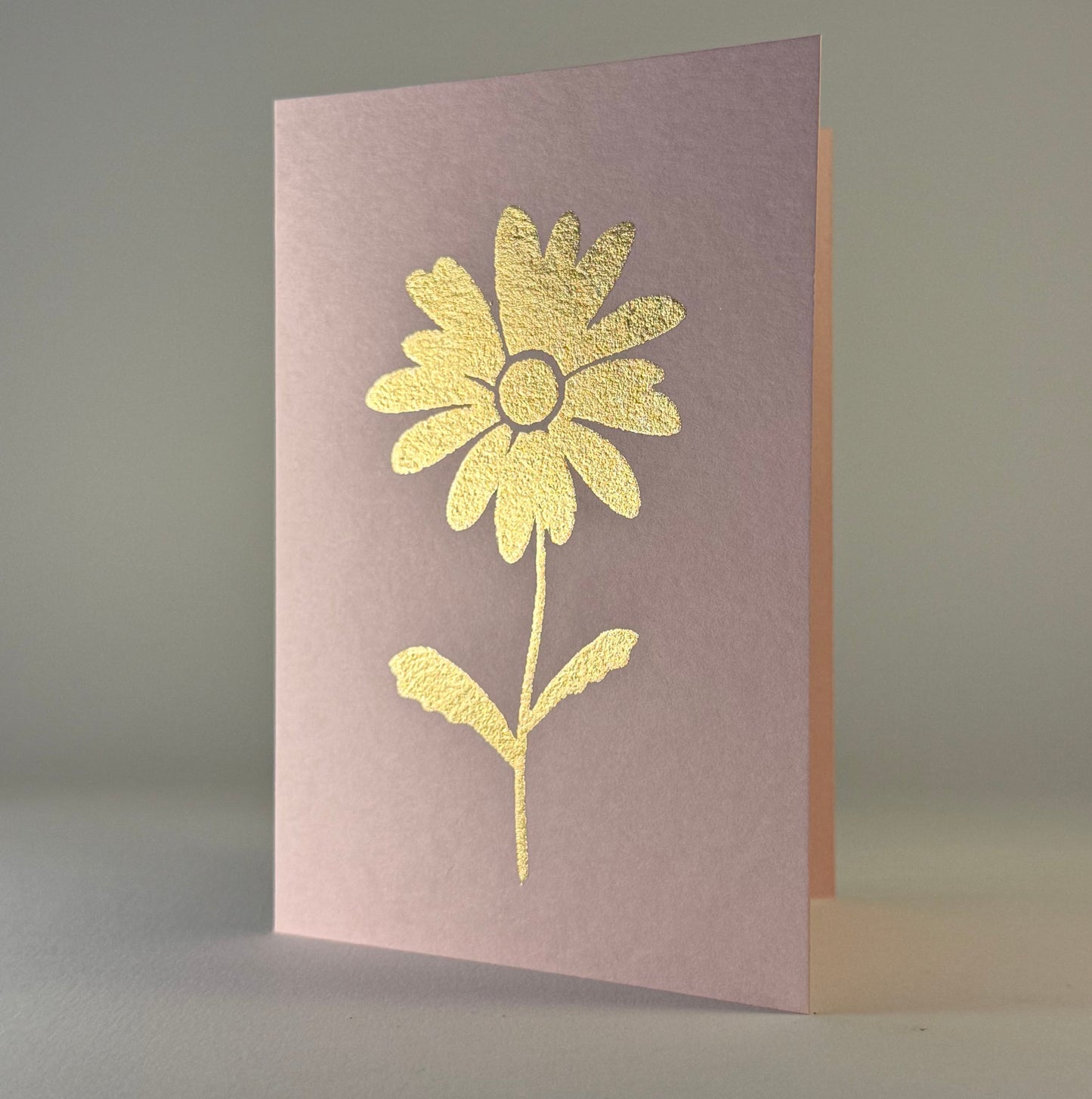 Leaf 32 - Daisy on Pink Lemonade